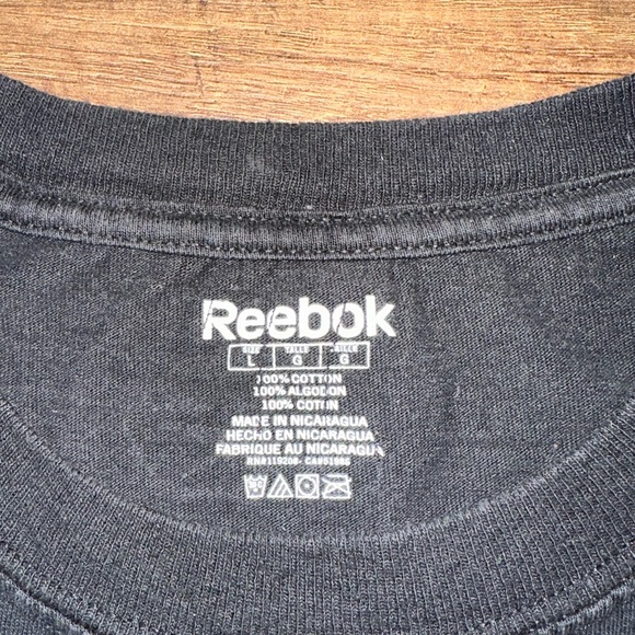 Chicago Blackhawks Jonathan Toews 2010 Stanley Cup Champions T shirt size Large - Picture 2 of 4